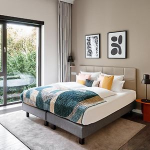 Studio Grande Lit Queen-Size